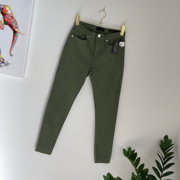 Banana Republic Denim - Banana Republic Premium Denim Olive Green Jeans 26